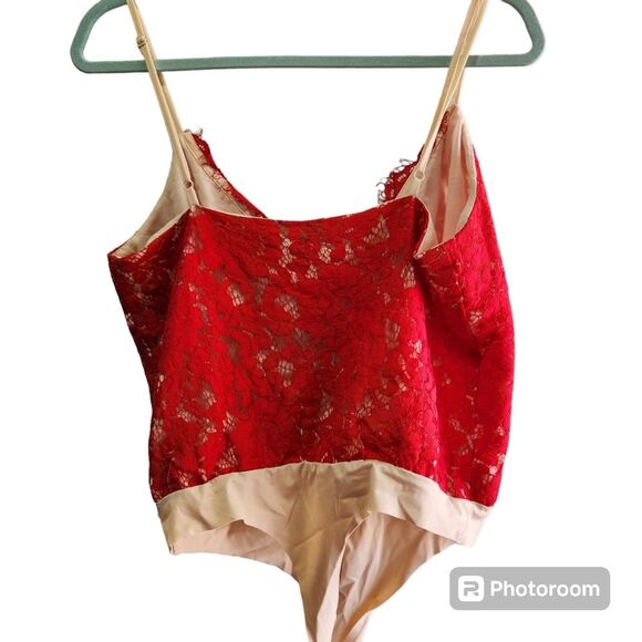 Strut & Bolt Eyelash Lace Surplice Bodysuit Bold Red Womens SZ Medium Baddie - Picture 4 of 7